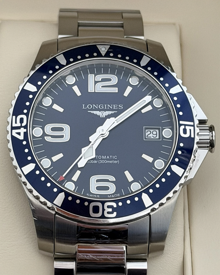 No Reserve - Longines HydroConquest 39MM Blue Dial Steel Bracelet (L3.741.4.96.6)