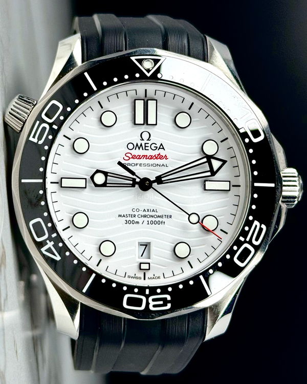 Omega Seamaster Diver 300M 42MM White Dial Rubber Strap (210.32.42.20.04.001)