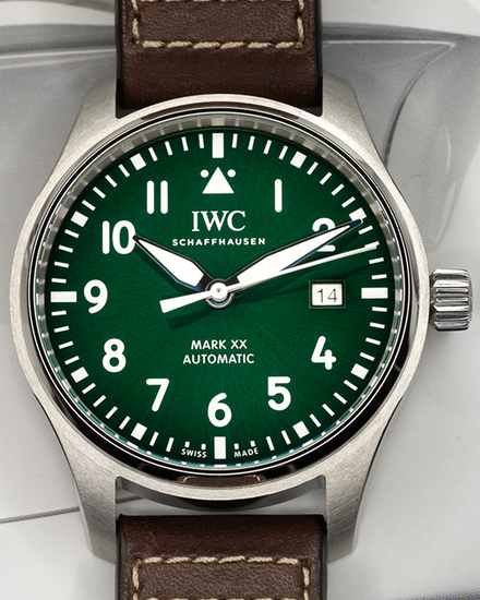 2024 IWC Schaffhausen Pilot Mark XX 40MM Green Dial Leather Strap (IW328205)