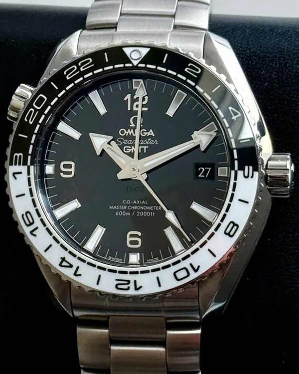 2017 Omega Seamaster Planet Ocean 600M "Oreo" 43.5MM Black Dial Steel Bracelet (215.30.44.22.01.001)