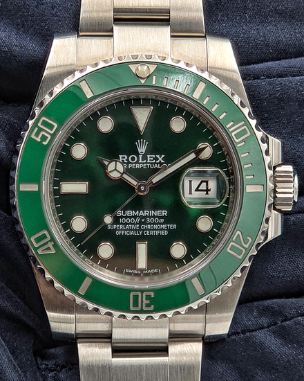 2016 Rolex Submariner Date "Hulk" 40MM Green Dial Oyster Bracelet (116610LV)