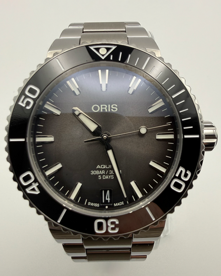 2022 Oris Aquis Date 41.5MM Black Dial Steel Bracelet (01 400 7769 4154)