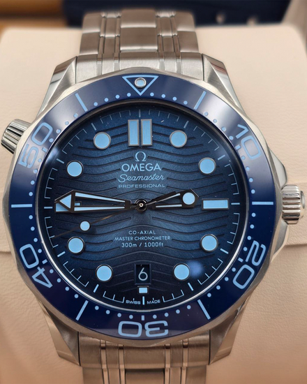 2025 Omega Seamaster Diver 300M "Summer Blue" 42MM Blue Dial Steel Bracelet (210.30.42.20.03.003)