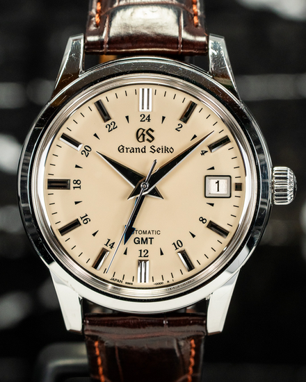 No Reserve - 2021 Grand Seiko Elegance 39.5MM Champagne Dial Leather Strap (SBGM221)