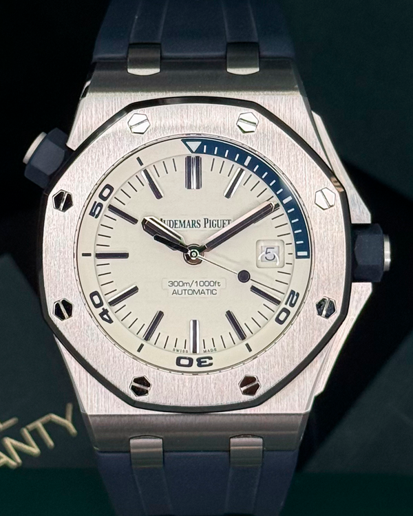 2019 Audemars Piguet Royal Oak Offshore Diver 42MM White Dial Rubber Strap (15710ST.OO.A010CA.01)