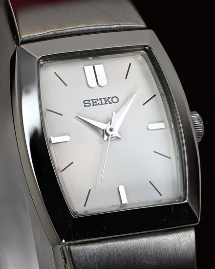 No Reserve - Seiko Tonneau 20MM Quartz White Dial Steel Bracelet (SXGK41P1)