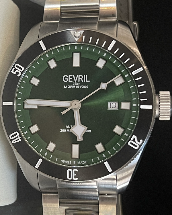 No Reserve - Gevril Yorkville 43MM Green Dial Steel Bracelet (48606)