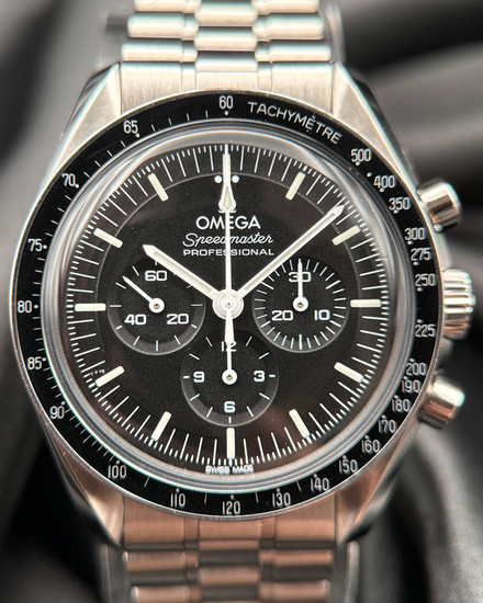 No Reserve - 2022 Omega Speedmaster Professional Moonwatch 42MM Black Dial Steel Bracelet (310.30.42.50.01.001)