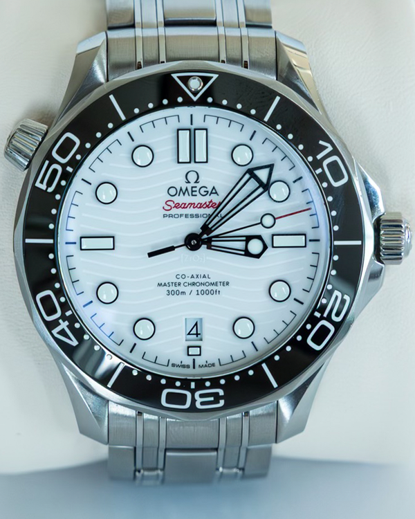 2021 Omega Seamaster Diver 300M 42MM White Dial Steel Bracelet (210.30.42.20.04.001)