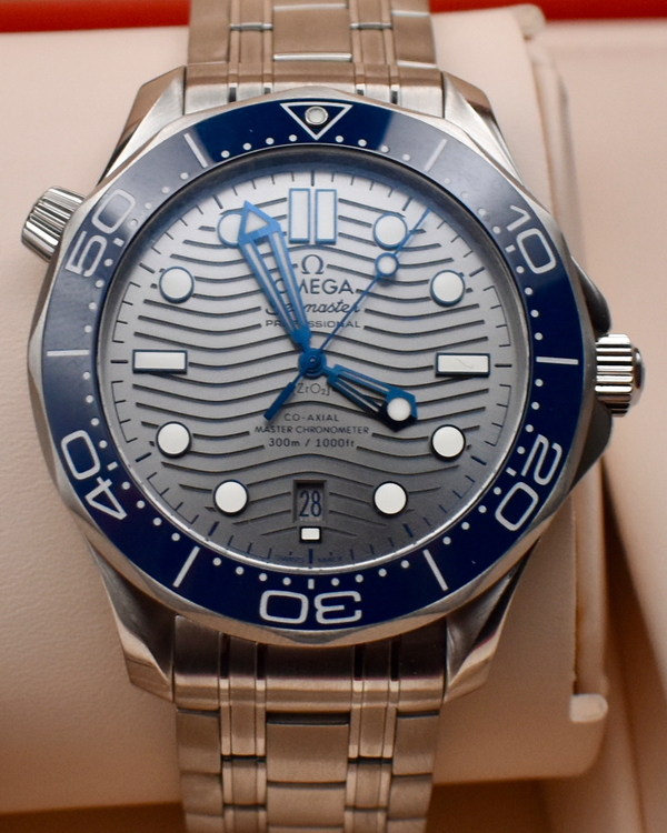 No Reserve - 2021 Omega Seamaster Diver 300M 42MM Grey Dial Steel Bracelet (210.30.42.20.06.001)