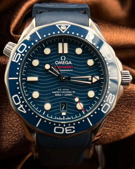2020 Omega Seamaster Diver 300M 42MM Blue Dial Aftermarket Rubber Strap (210.32.42.20.03.001)