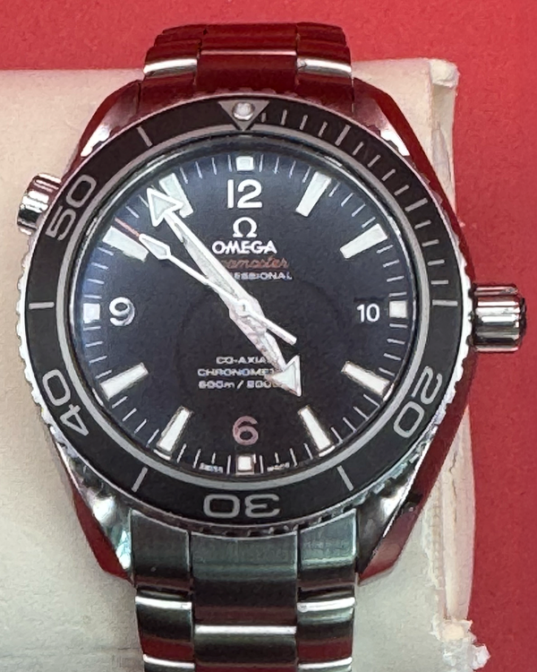 2018 Omega Seamaster Planet Ocean 600M 42MM Black Dial Steel Bracelet (232.30.42.21.01.001)