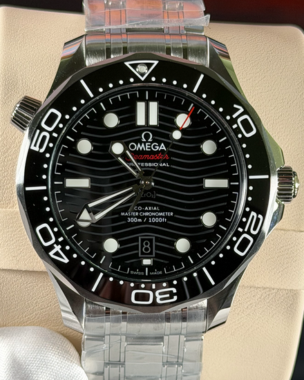 2026 Omega Seamaster Diver 300M 42MM Black Dial Steel Bracelet (210.30.42.20.01.001)