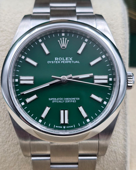 2023 Rolex Oyster Perpetual 41MM Green Dial Oyster Bracelet (124300)