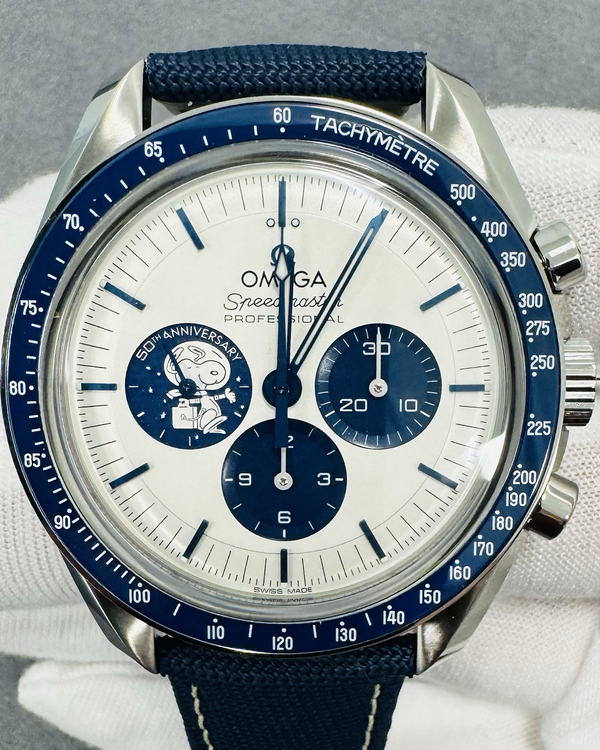 2026 Omega Speedmaster "Silver Snoopy Award" 42MM Silver Dial Textile Strap (310.32.42.50.02.001)