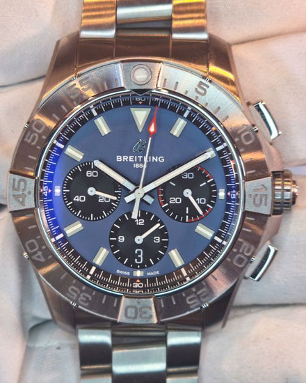 2026 Breitling Avenger B01 Chronograph 44MM Blue Dial Steel Bracelet (AB0147)