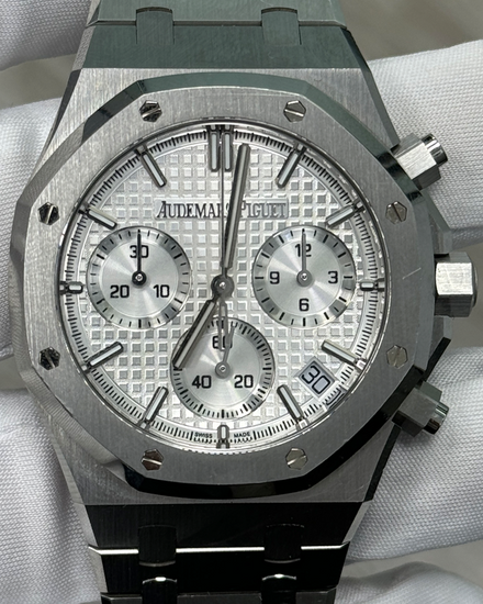 2022 Audemars Piguet Royal Oak 42MM Silver Dial Steel Bracelet (26240ST.OO.1320ST.02)