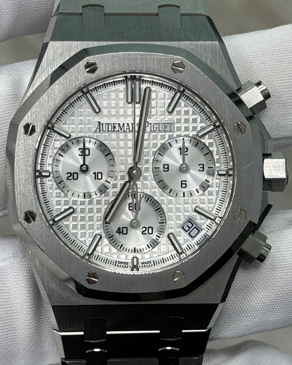 2022 Audemars Piguet Royal Oak 42MM Silver Dial Steel Bracelet (26240ST.OO.1320ST.02)