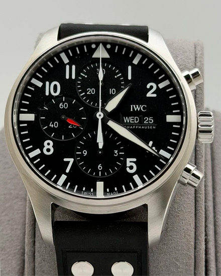 2021 IWC Schaffhausen Pilot Chronograph 43MM Black Dial Rubber Strap (IW377709)