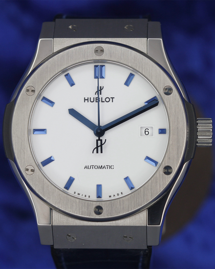 No Reserve - 2018 Hublot Classic Fusion Japan Edition 42MM White Dial Leather Strap (542.NX.2210.LR.JPN17)