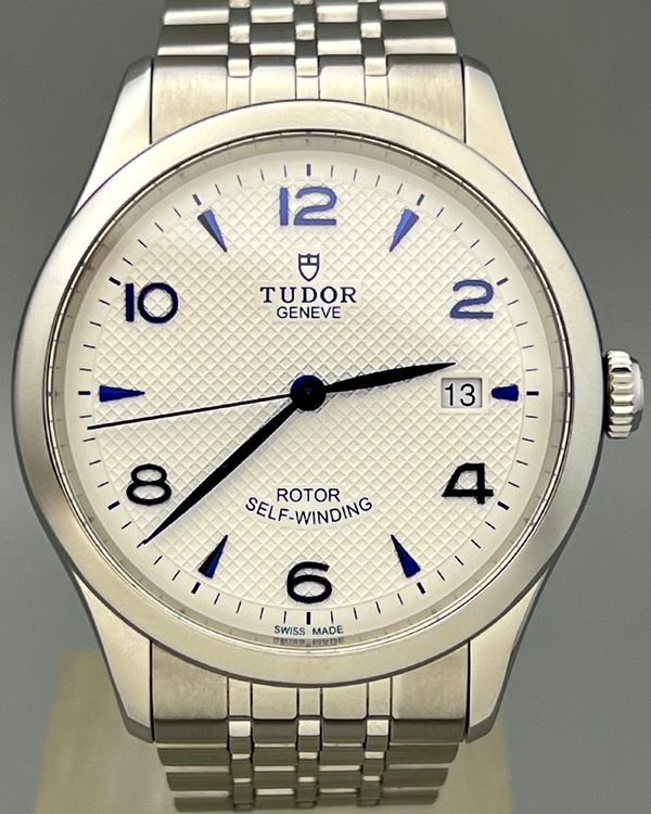 No Reserve - 2023 Tudor 1926 39MM Silver Dial Steel Bracelet (91550)