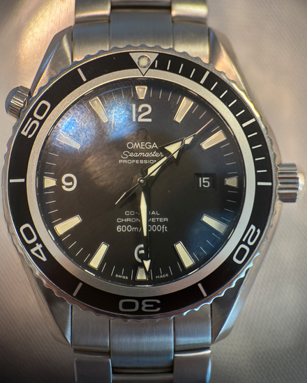 No Reserve - Omega Seamaster Planet Ocean 600M 45MM Black Dial Steel Bracelet (2200.50.00)