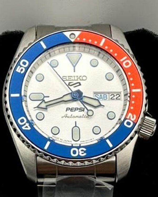 2025 Seiko 5 Sports x "Pepsi" L.E. 38MM Silver Dial Steel Bracelet (SRPL99)