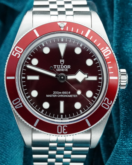 No Reserve - 2025 Tudor Black Bay 58' 39MM Red "Burgundy" Dial Steel Bracelet (M7939A1A0RU-0001)