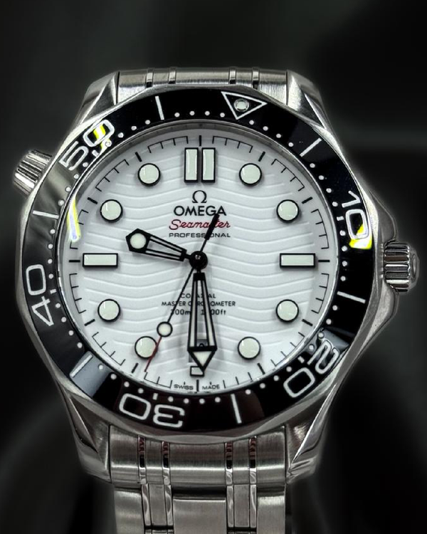 2024 Omega Seamaster Diver 300M 42MM White Dial Steel Bracelet (210.30.42.20.04.001)