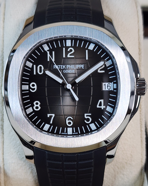 2018 Patek Philippe Aquanaut 40MM Black Dial Rubber Strap (5167A-001)