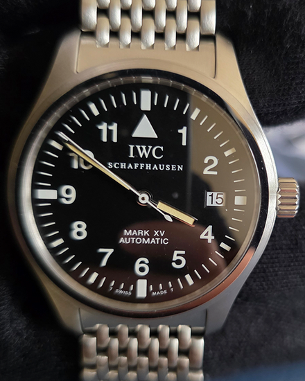 1999 IWC Schaffhausen Pilot Mark XV 38MM Black Dial Steel Bracelet (3253-002)