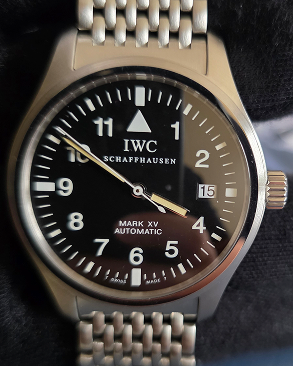 1999 IWC Schaffhausen Pilot Mark XV 38MM Black Dial Steel Bracelet (3253-002)