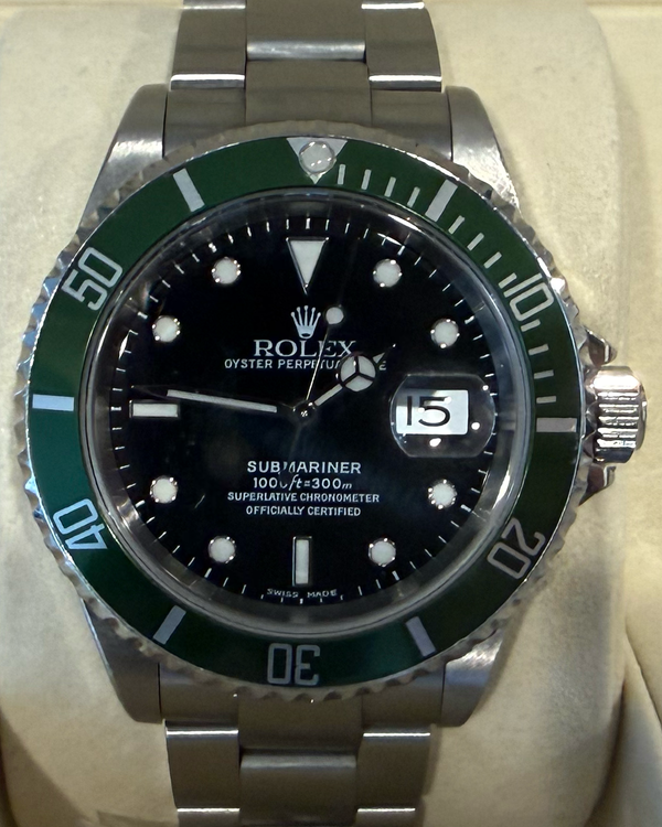 2001 Rolex Submariner Date 40MM Black Dial Oyster Bracelet (16610)