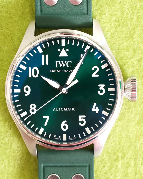 2022 IWC Schaffhausen Pilot 43MM Green Dial Rubber Strap (IW329306)