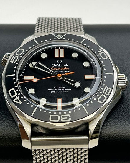 2025 Omega Seamaster Diver 300M 42MM Black Dial Steel Bracelet (210.30.42.20.01.018)