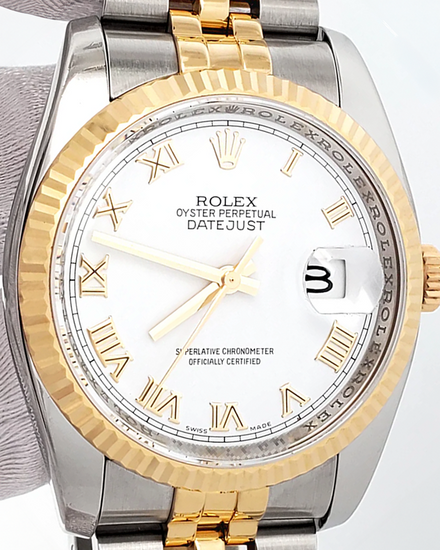 2009 Rolex Datejust 36MM White Dial Two-Tone Super Jubilee Bracelet (116233)