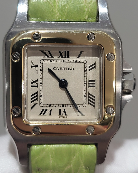 No Reserve - Cartier Santos Galbée 23.5MM Quartz White Dial Leather Strap (1567)