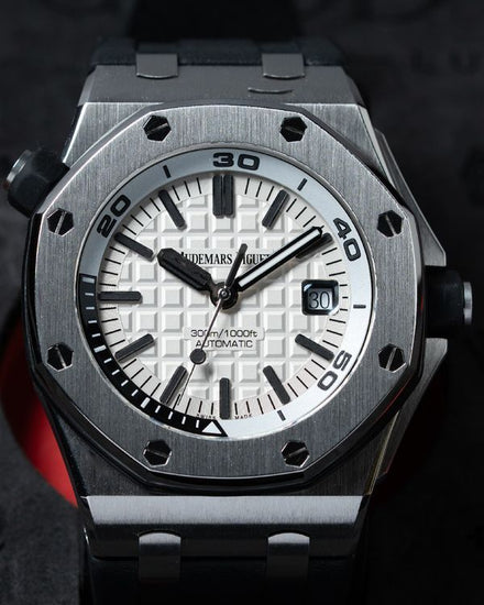 2017 Audemars Piguet Royal Oak Offshore Diver 42MM White Dial Rubber Strap (15710ST.OO.A002CA.02)