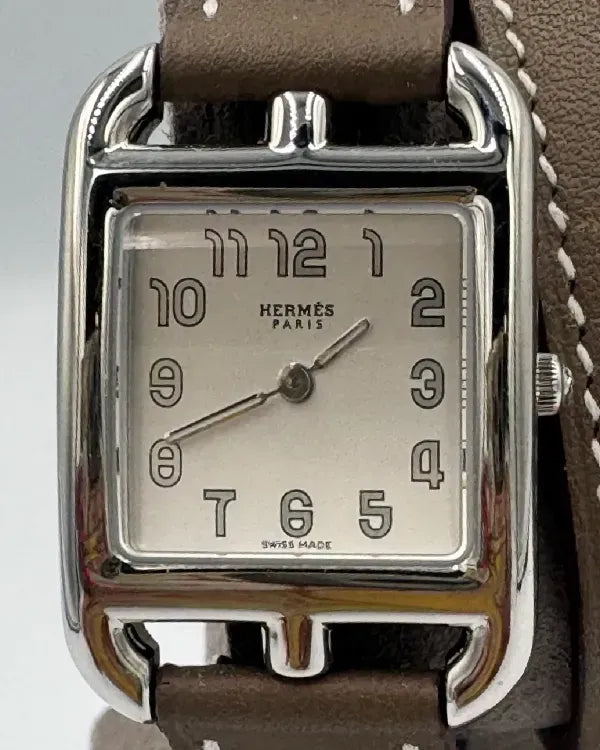 Hermès Cape Cod Small 31MM Quartz White Dial Leather Strap (W059352WW00)