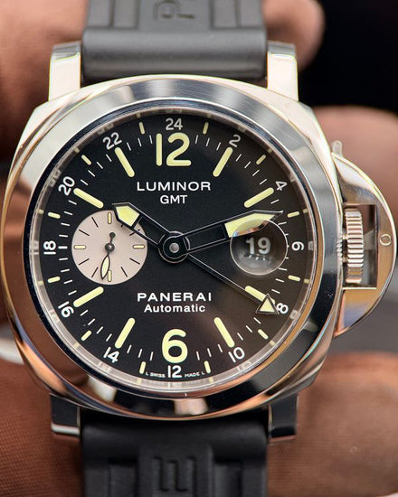 2014 Panerai Luminor GMT 44MM Black Dial Rubber Strap (PAM00088)