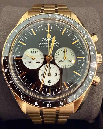 2026 Omega Speedmaster Professional Moonwatch 42MM Black Dial Yellow Gold Bracelet (310.60.42.50.01.002)