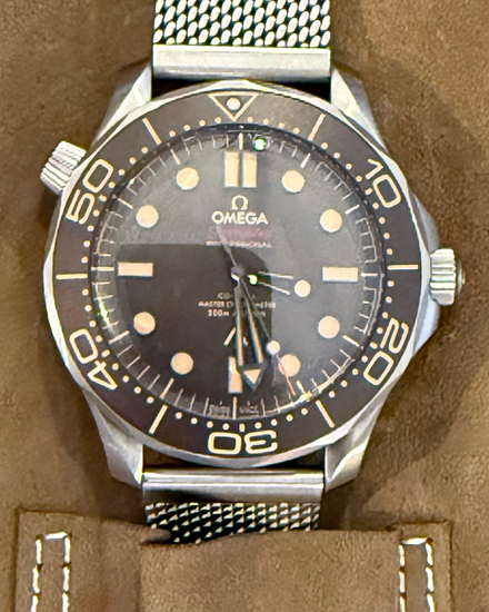 2023 Omega Seamaster Diver 300M "007 Edition" 42MM Brown Dial Titanium Bracelet (210.90.42.20.01.001)