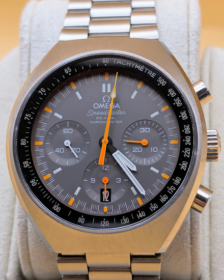 2014 Omega Speedmaster "Mark II" 42.4MM Grey Dial Steel Bracelet (327.10.43.50.06.001)