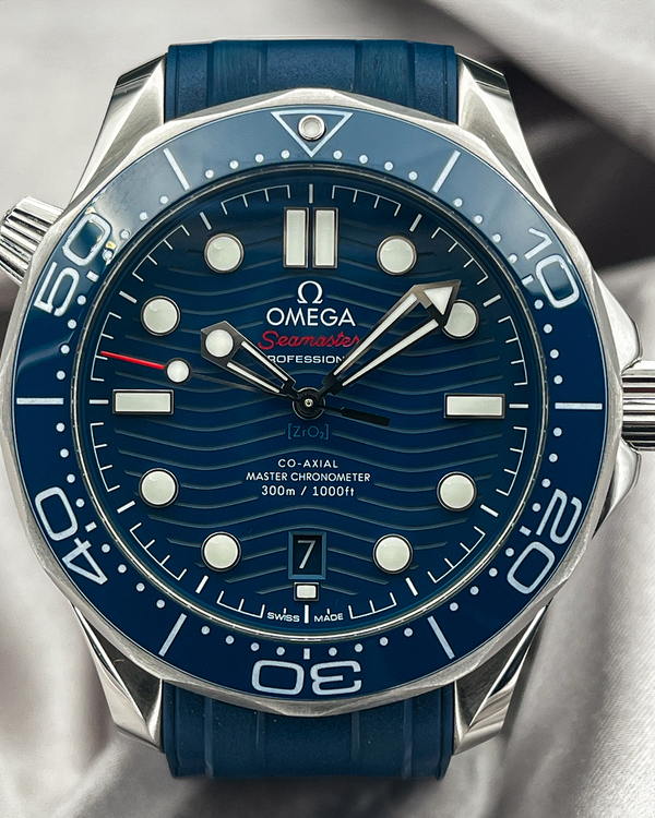 No Reserve - 2019 Omega Seamaster Diver 300M 42MM Blue Dial Rubber Strap (210.32.42.20.03.001)