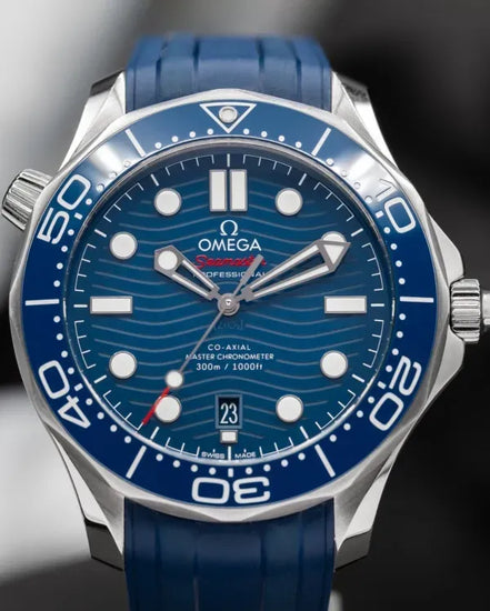 2023 Omega Seamaster Diver 300M 42MM Blue Dial Rubber Strap (210.32.42.20.03.001)