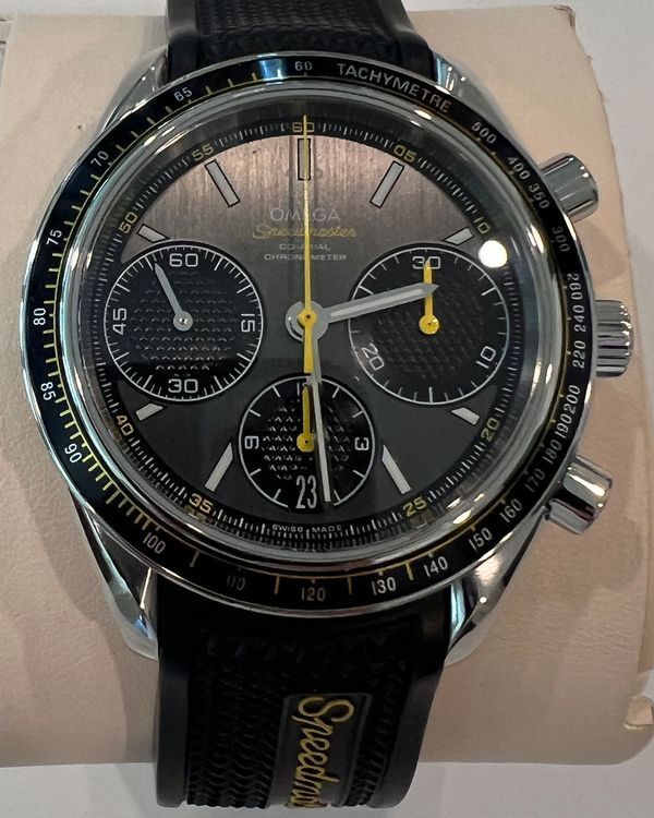 2025 Omega Speedmaster Racing 40MM Grey Dial Rubber Strap (326.32.40.50.06.001)