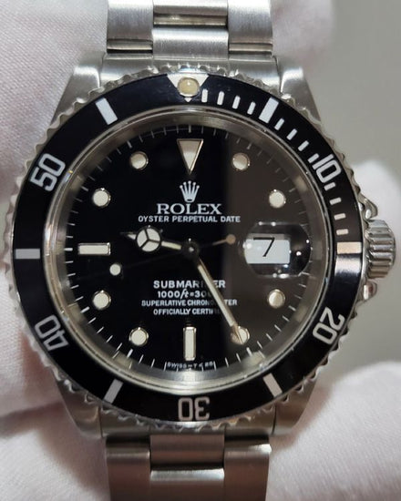No Reserve - 1994 Rolex Submariner Date 40MM Black Dial Oyster Bracelet (16610)