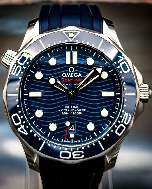 2023 Omega Seamaster Diver 300M Blue Dial Rubber Strap (210.32.42.20.03.001)