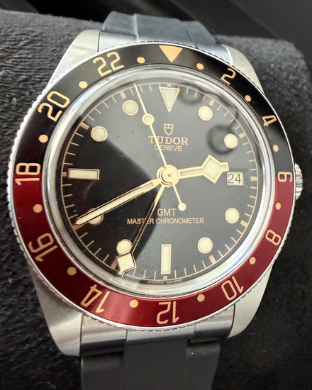 2025 Tudor Black Bay GMT "Coke" 39MM Black Dial Rubber Strap (7939G1A0NRU)