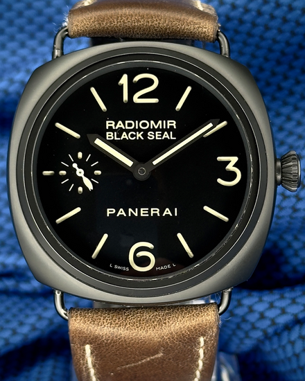 No Reserve - 2010 Panerai Radiomir Black Seal 45MM Black Dial Leather Strap (PAM00292)